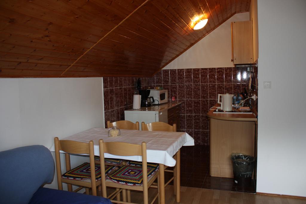 Apartment Jelena Seliste Dreznicko Pokoj fotografie